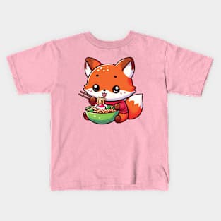 Fox eating ramen Kids T-Shirt